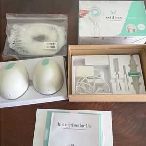 Willow WearableBreast  Pump 3rd Generation - Lightly Used